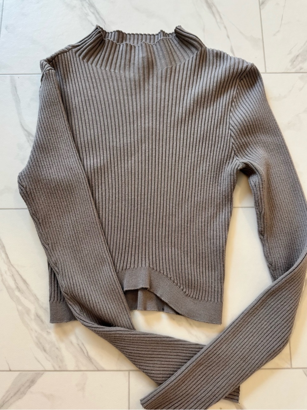 Ribbed Long Sleeve Knit